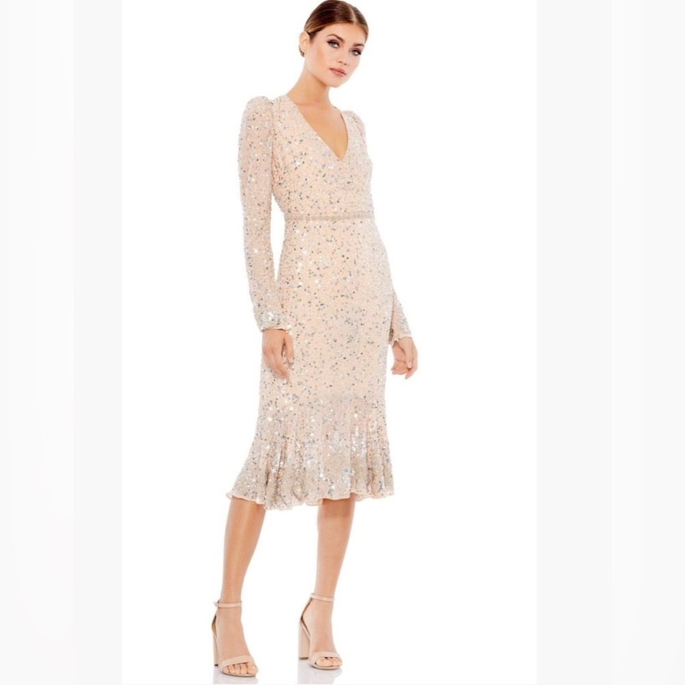 NWT MAC DUGGAL SEQUIN GOWN WITH EMBELLISHED HEMLIN AND BELT